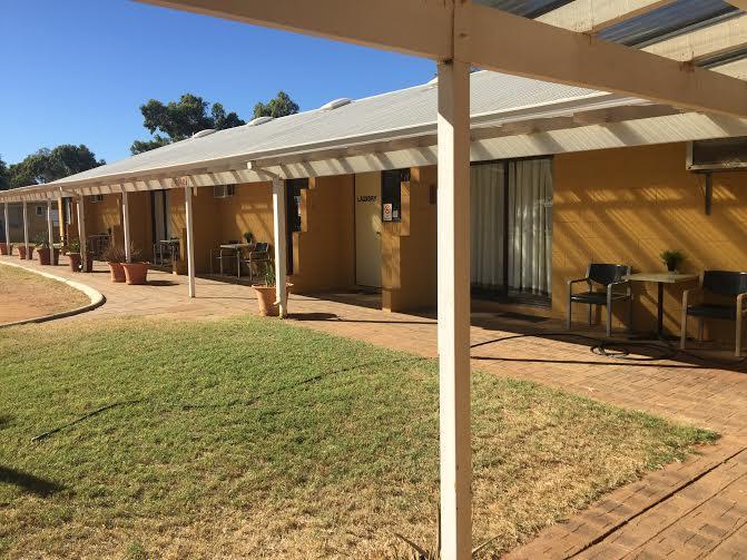 Carnarvon Caravan Park Екстериор снимка