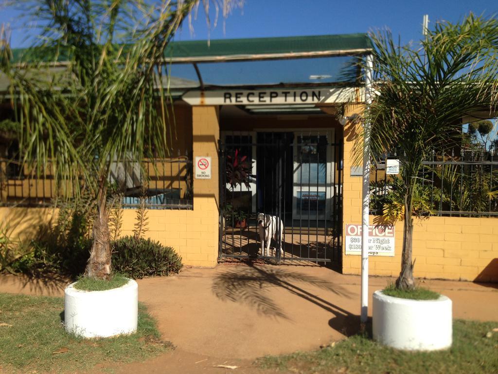 Carnarvon Caravan Park Екстериор снимка