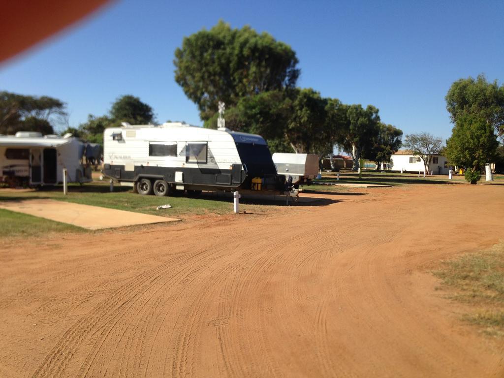 Carnarvon Caravan Park Екстериор снимка