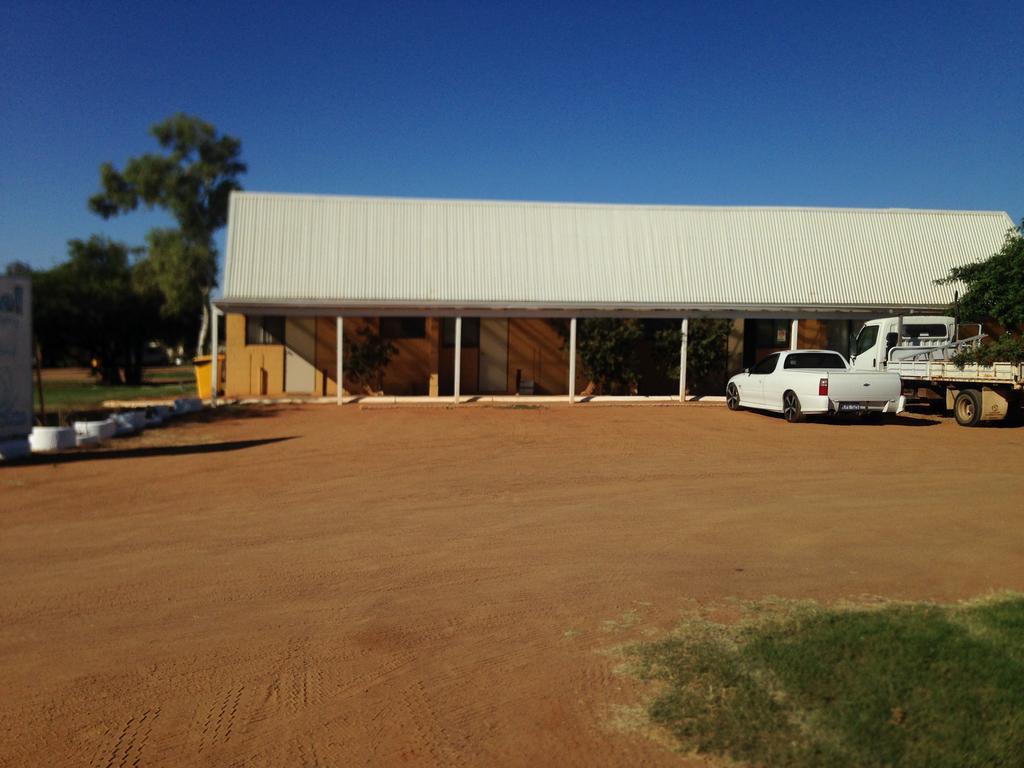 Carnarvon Caravan Park Екстериор снимка