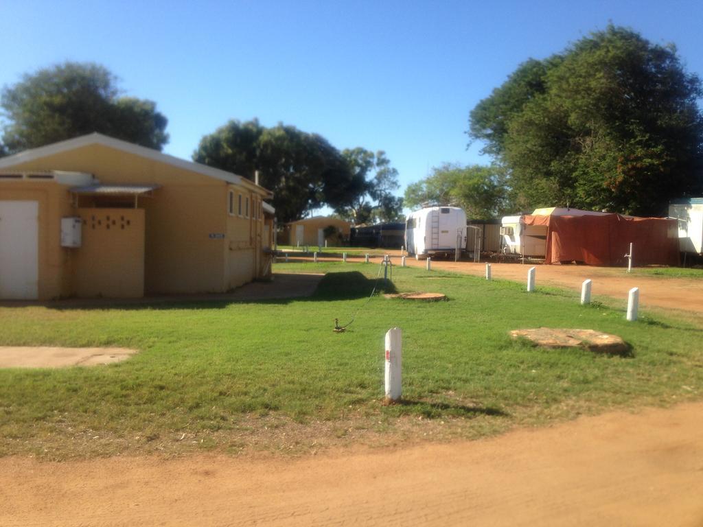 Carnarvon Caravan Park Екстериор снимка