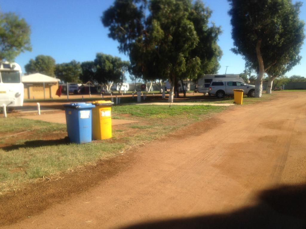 Carnarvon Caravan Park Екстериор снимка